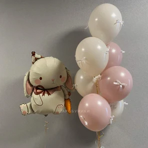 Зайка с морковкой